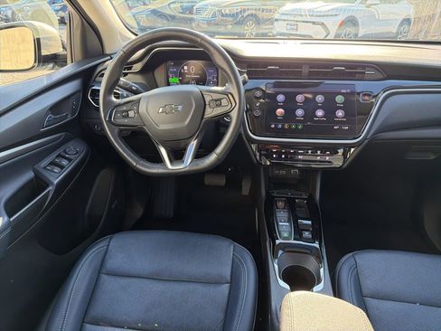 Used 2022 Chevrolet Bolt EUV Premier w/ Sun & Sound Package FWD image 24