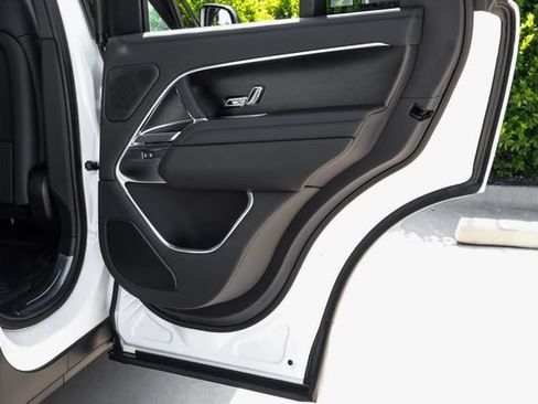 New 2026 Land Rover Range Rover SE AWD/4WD image 57