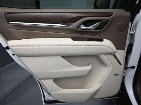 Used 2024 GMC Yukon Denali image 16