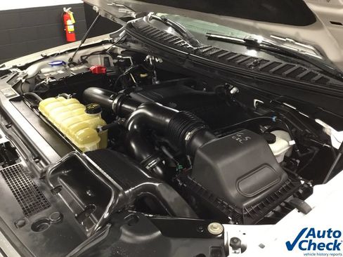 Used 2019 Ford Expedition Limited w/ Equipment Group 301A AWD/4WD image 42