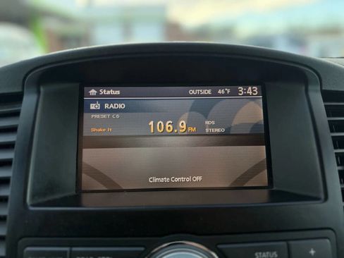 Used 2010 Nissan Pathfinder SE w/ SE Premium Journey Pkg image 21