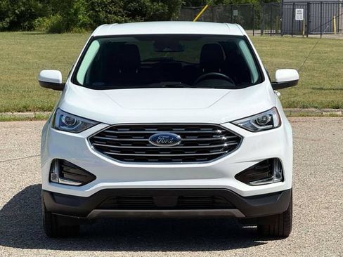 Used 2022 Ford Edge SEL w/ Convenience Package AWD/4WD image 8