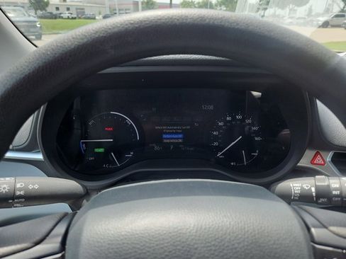 Certified 2025 Toyota Sienna LE FWD image 10