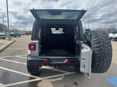 Used 2020 Jeep Wrangler Unlimited Rubicon AWD/4WD image 11