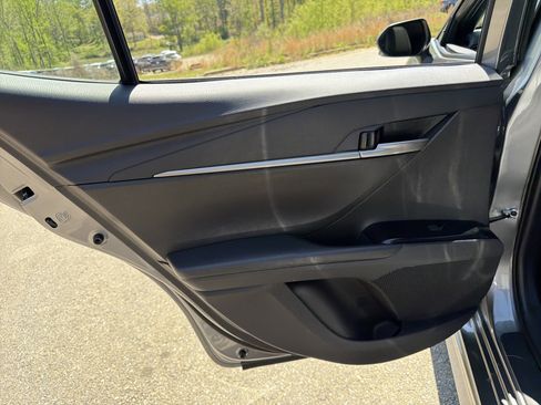 Used 2026 Toyota Camry SE w/ Multimedia Upgrade Package image 21