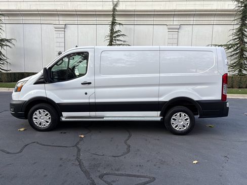 Used 2024 Ford Transit 250 Low Roof w/ Exterior Upgrade Package image 11