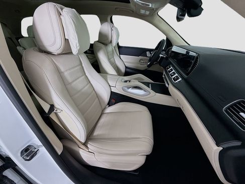 New 2026 Mercedes-Benz GLS 450 4MATIC image 31