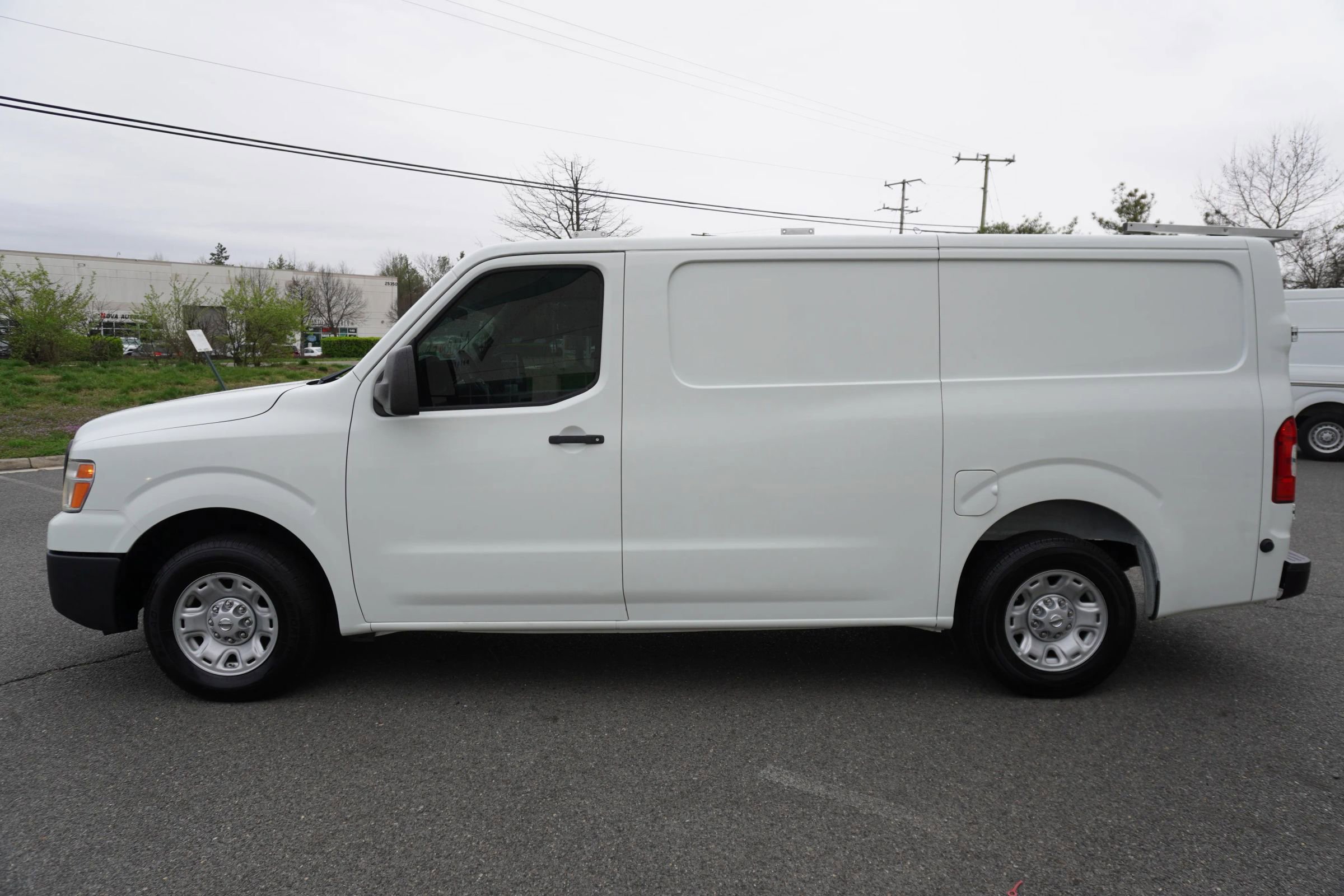 Used 2017 Nissan NV 2500 S w/ Power Basic Package RWD image 4