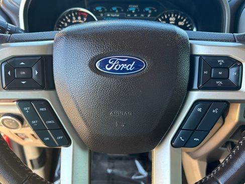 Used 2018 Ford F150 Lariat image 10