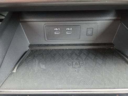 Used 2025 Nissan Murano SV AWD/4WD image 24
