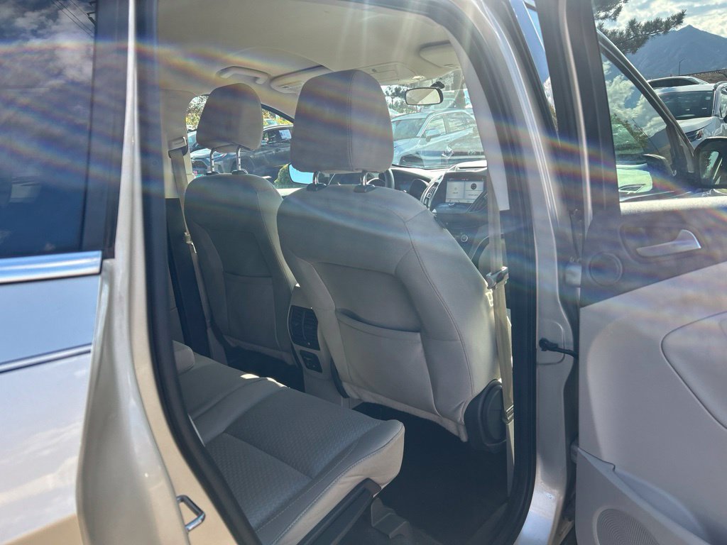 Used 2017 Ford Escape SE w/ Equipment Group 201A FWD image 15