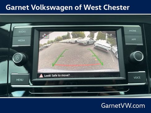 Used 2021 Volkswagen Jetta SE w/ SE Cold Weather Package FWD image 15