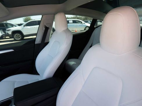 Used 2022 Tesla Model 3 Long Range image 10