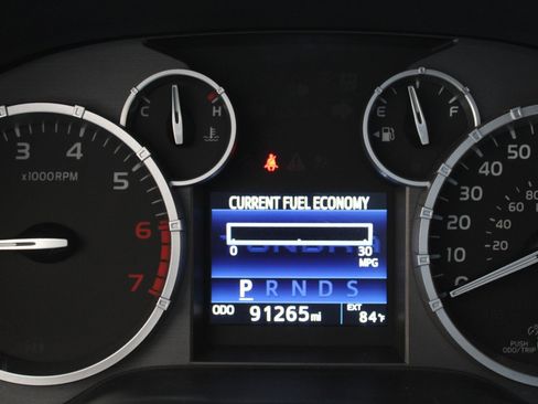 Used 2016 Toyota Tundra SR5 image 21