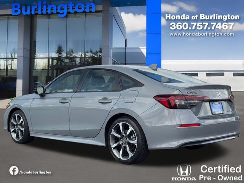Used 2026 Honda Civic Sport Touring image 4