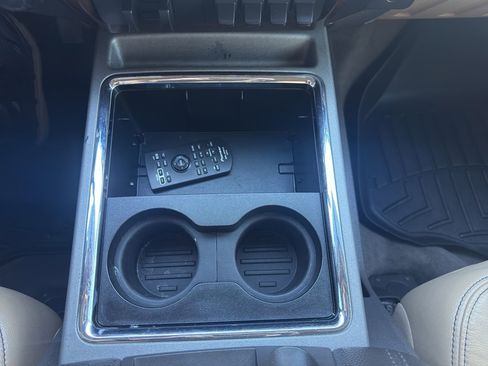 Used 2012 Ford F250 Lariat w/ Lariat Interior Pkg image 21