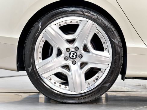 Used 2015 Bentley Flying Spur W12 AWD/4WD image 26