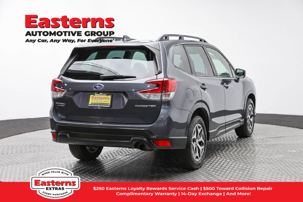 Used 2023 Subaru Forester Premium AWD/4WD image 6
