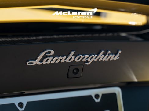 Used 2019 Lamborghini Aventador S AWD/4WD image 27