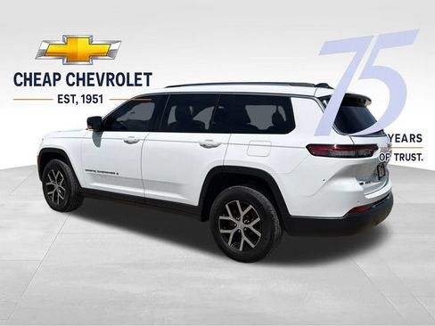 Used 2023 Jeep Grand Cherokee L Limited AWD/4WD image 4