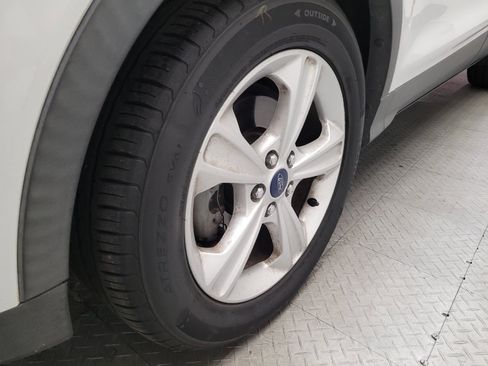 Used 2016 Ford Escape SE w/ Equipment Group 201A FWD image 31