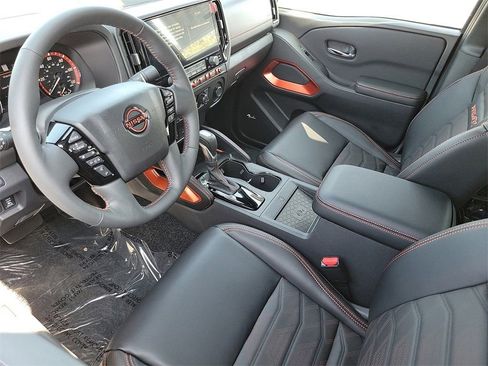 New 2025 Nissan Frontier PRO-4X w/ Pro Premium Package image 3