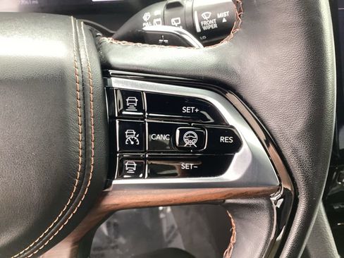 Used 2022 Jeep Grand Cherokee Summit w/ Adv Protech Group IV AWD/4WD image 24