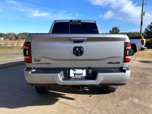 Used 2022 RAM 2500 Limited w/ Night Edition image 5