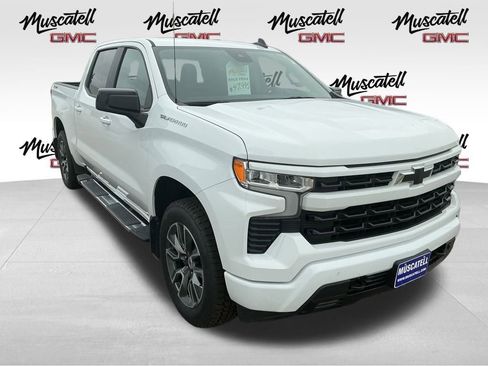 Used 2024 Chevrolet Silverado 1500 RST image 3