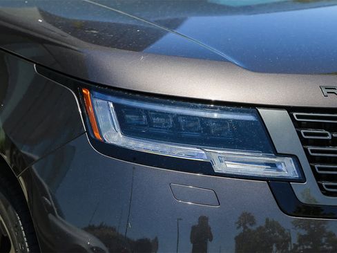 New 2025 Land Rover Range Rover Autobiography image 4