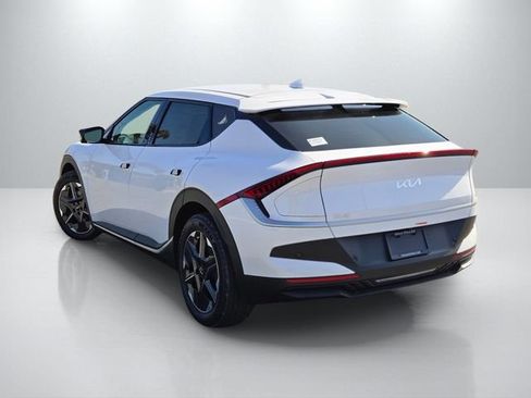 New 2026 Kia EV6 2WD image 6