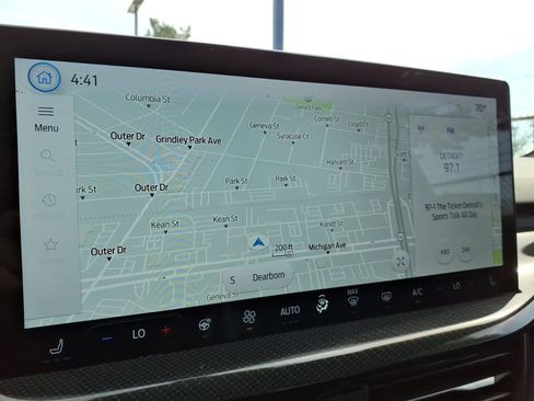 Certified 2024 Ford Escape ST-Line w/ Tech Pack #1 image 21