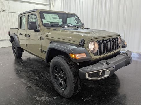 New 2026 Jeep Gladiator Sport image 6