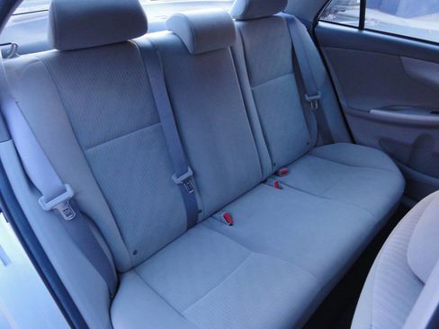 Used 2010 Toyota Corolla LE image 17