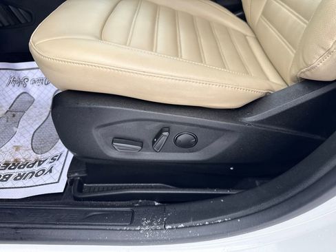 Used 2024 Ford Edge SEL w/ Convenience Package image 22