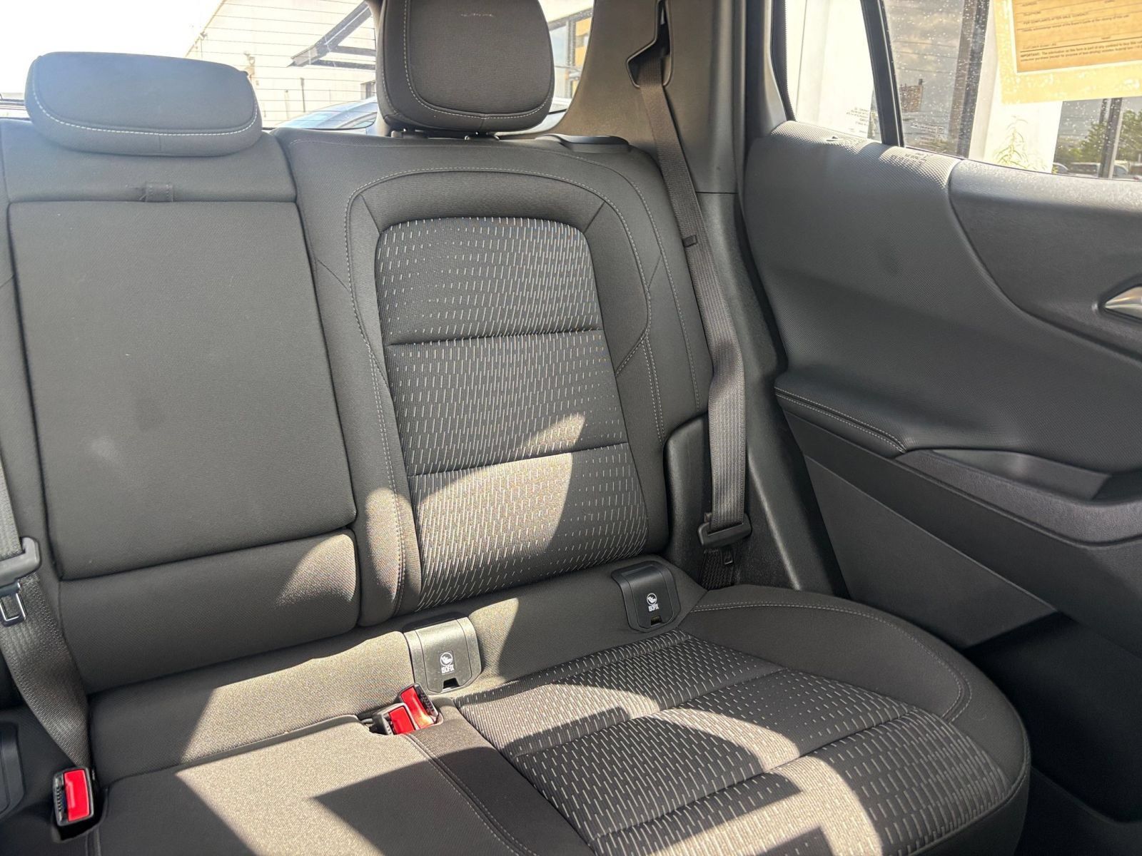 Used 2025 Chevrolet Equinox LT FWD image 37
