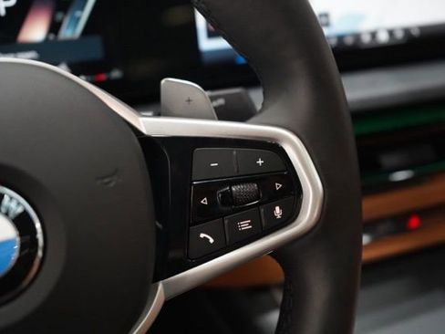 Used 2025 BMW 330i xDrive Sedan w/ M Sport Package image 22