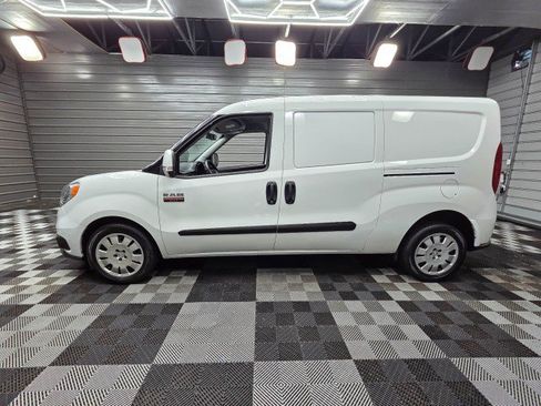 Used 2020 RAM ProMaster City Tradesman SLT FWD image 9