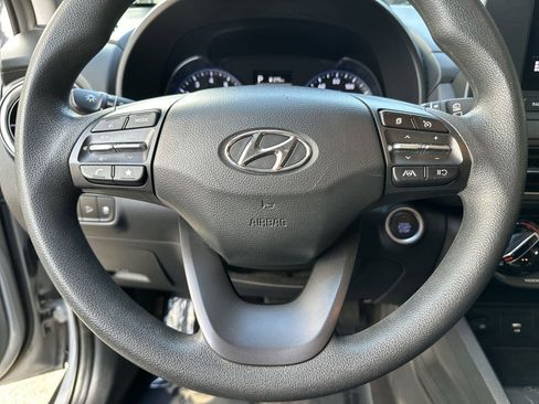 Used 2023 Hyundai Kona SEL image 11