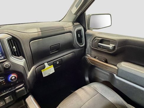 Used 2019 Chevrolet Silverado 1500 LT Trail Boss AWD/4WD image 24