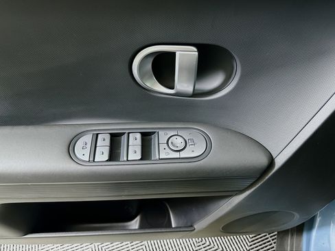 Used 2024 Hyundai Ioniq 5 SEL image 15