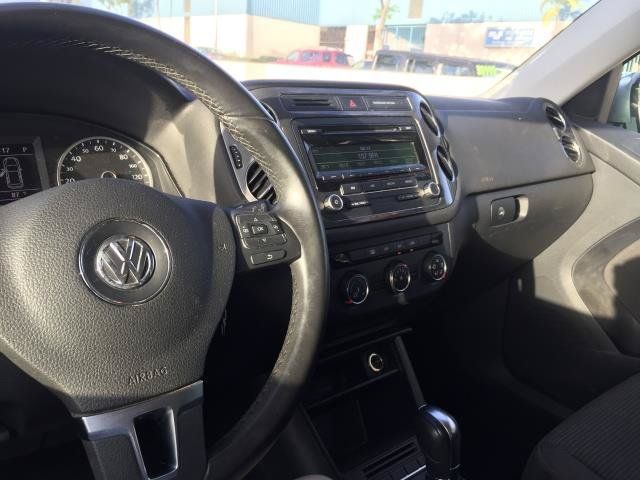 Used 2013 Volkswagen Tiguan S FWD image 14