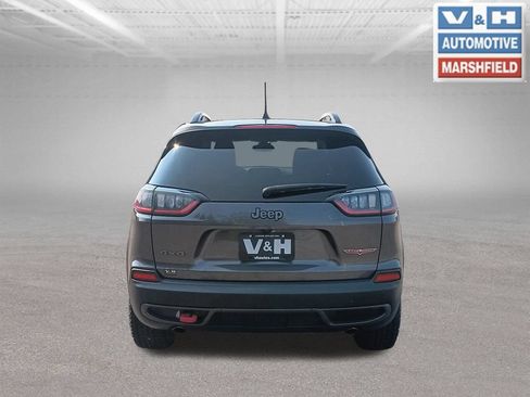 Used 2022 Jeep Cherokee Trailhawk w/ Comfort/Convenience Group AWD/4WD image 5
