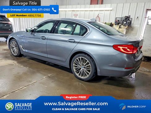 Used 2020 BMW 530e xDrive w/ Premium Package AWD/4WD image 3