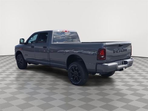New 2026 RAM 2500 Big Horn AWD/4WD image 8
