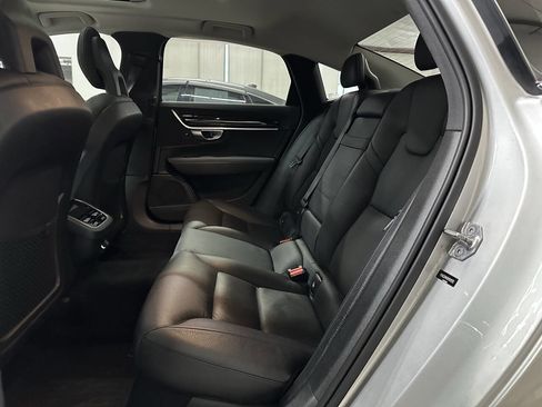 Used 2017 Volvo S90 T6 Momentum w/ Vision Package image 13