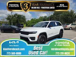 Used 2025 Jeep Grand Cherokee Altitude w/ Trailer Tow Package RWD 360° Tour