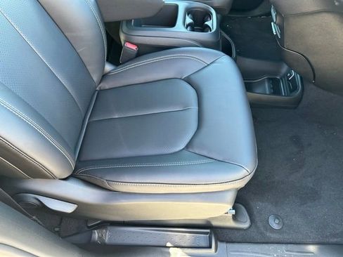 New 2026 Chrysler Pacifica Select AWD/4WD image 13
