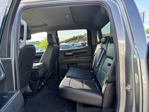 Used 2025 GMC Sierra 1500 SLT AWD/4WD image 21