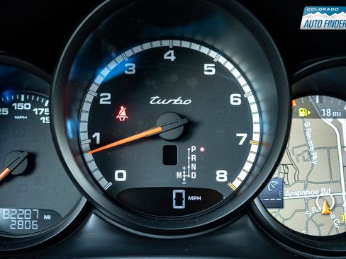 Used 2015 Porsche Macan Turbo image 14